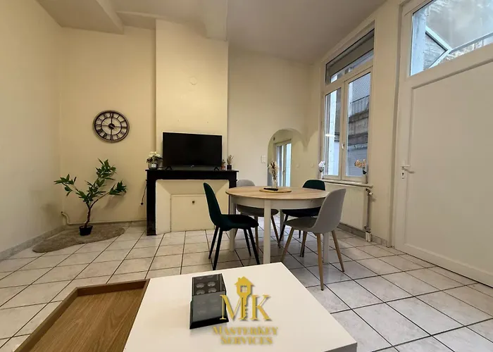 T2 Chic & Lumineux Centre-ville 公寓