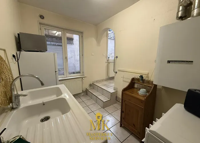 T2 Chic & Lumineux Centre-ville 公寓